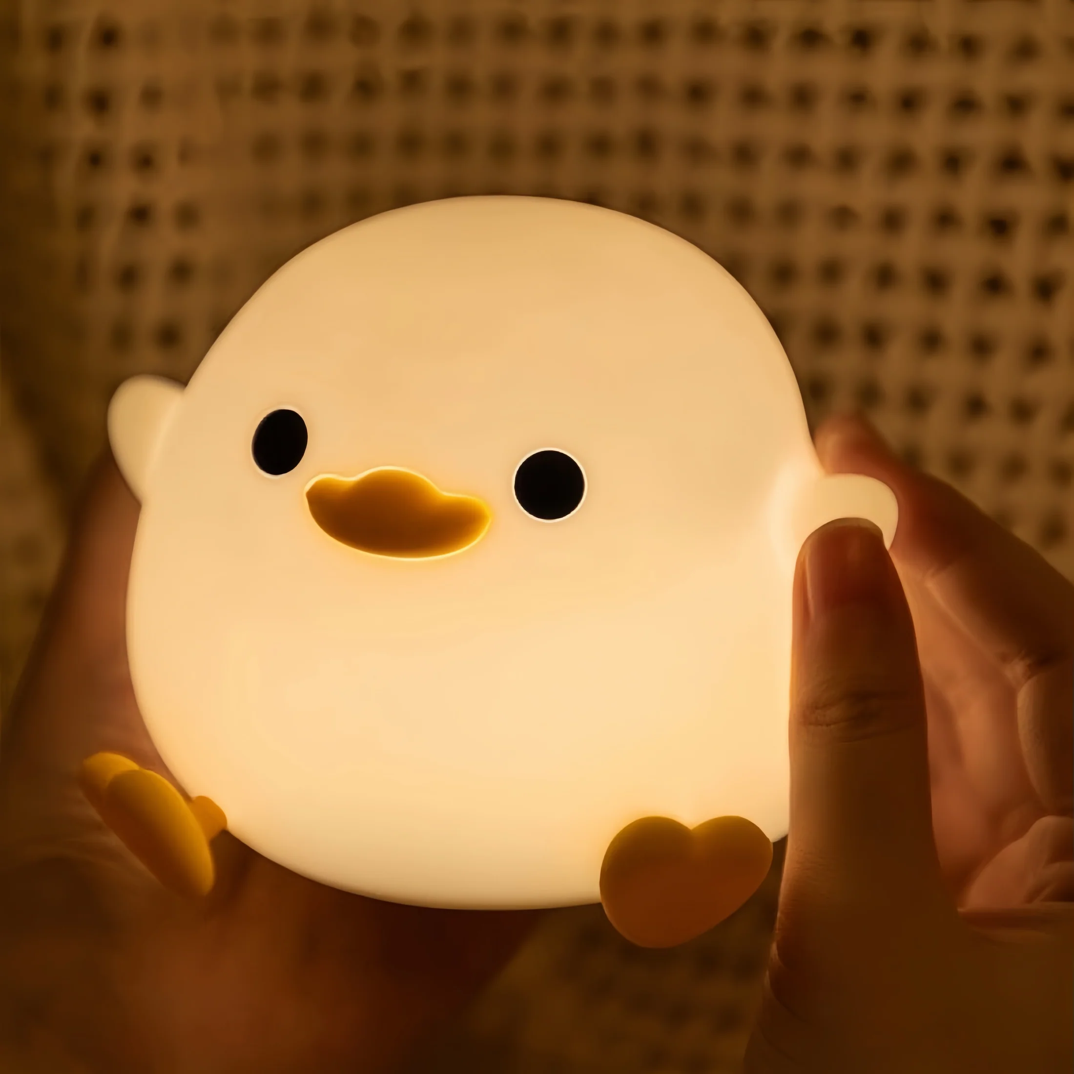 Doudou Duck night light with dimensions and measurements in centimeters and inches